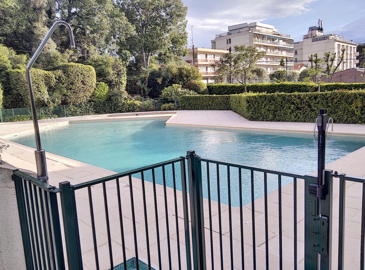 Chateau De La Pinede Juan-les-Pins Eksteriør billede